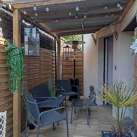 Privatif Dydy's Saint Amand Les Eaux 4* Lecelles